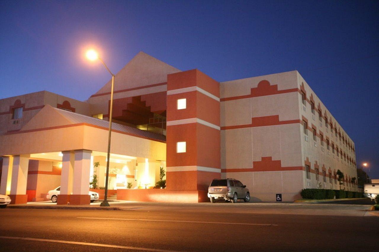 Hotel Casa Grande Delicias Exterior foto